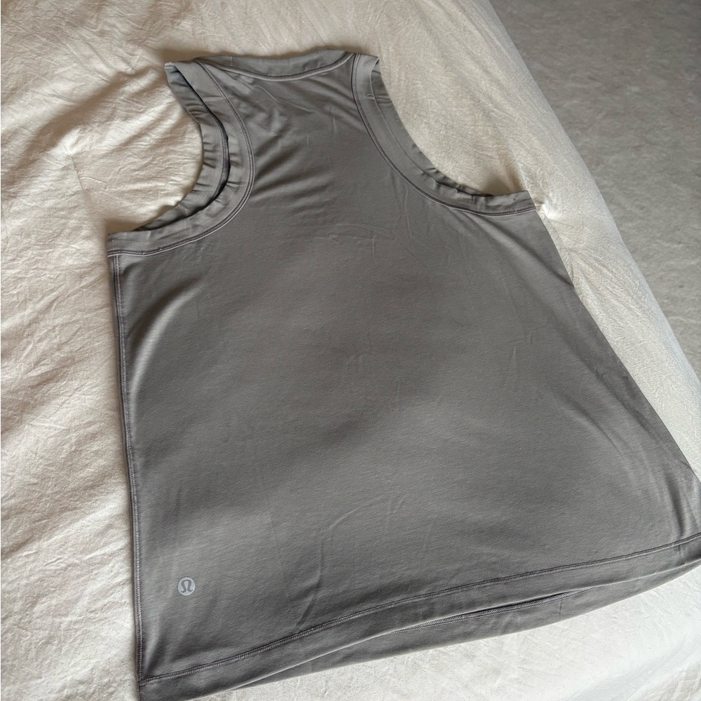 Lululemon tank top - size 8
